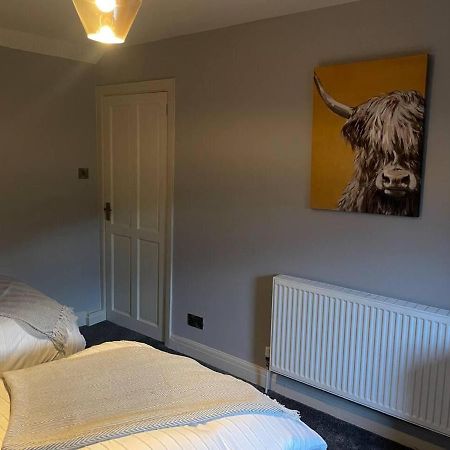 Cosy Apartment Above Village Pub Buxton  Kültér fotó
