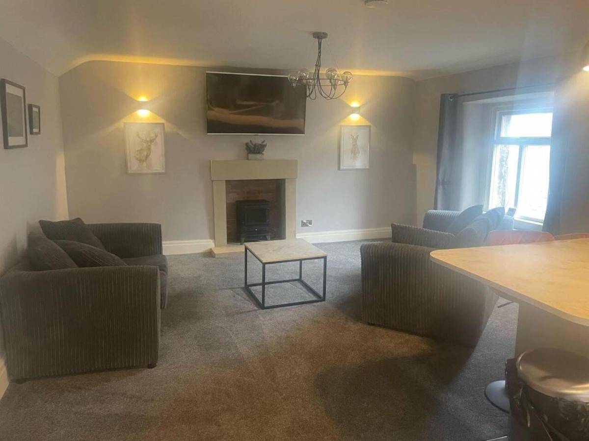Cosy Apartment Above Village Pub Buxton  Kültér fotó